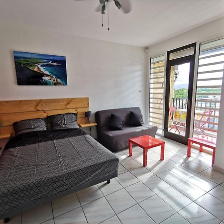 Appartement Vue Mer Et Montagne A 100M De La Plage Le Gosier  Exteriér fotografie