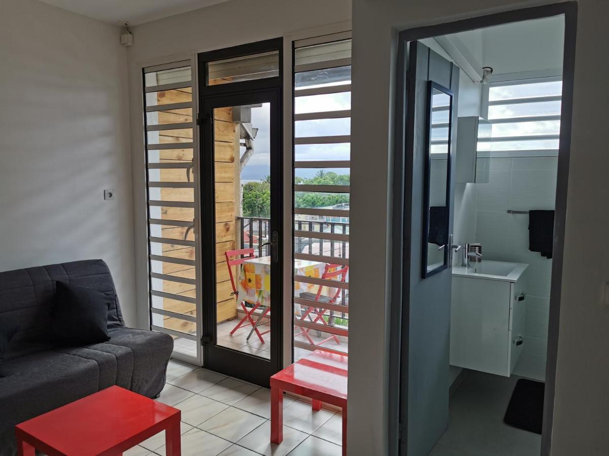 Appartement Vue Mer Et Montagne A 100M De La Plage Le Gosier  Exteriér fotografie